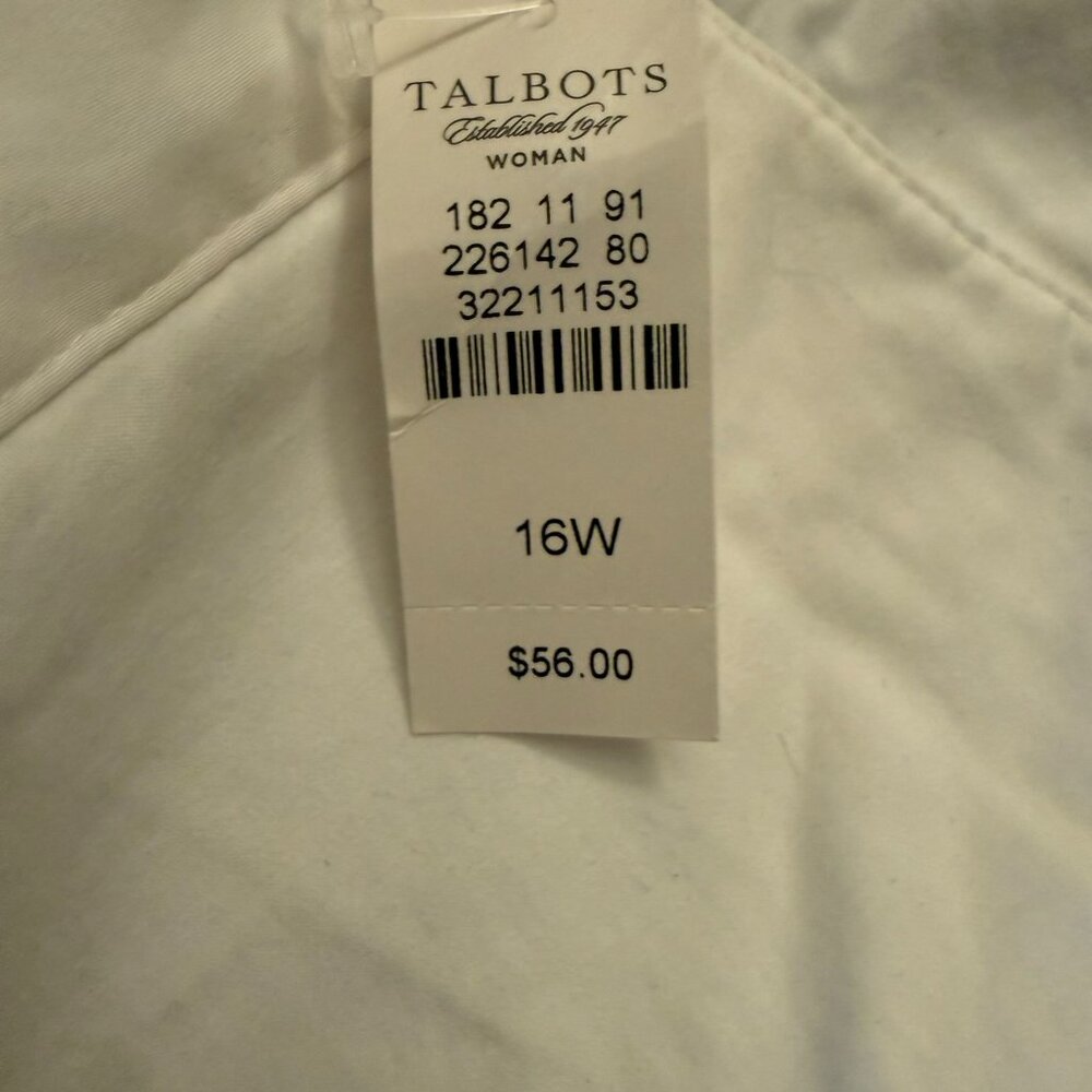 White Bermuda Shorts - NWT - Picture 8 of 8